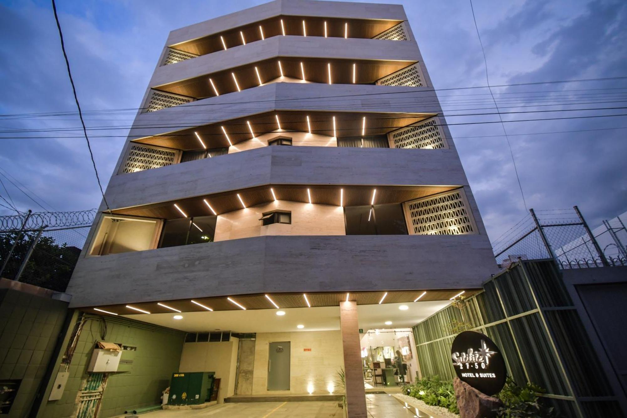 Expo Satelite 2750 Hotel & Suites Guadalajara Exterior photo